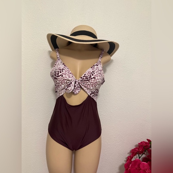 Adore Me Burgundy and White Swimsuit - Picture 4 of 6